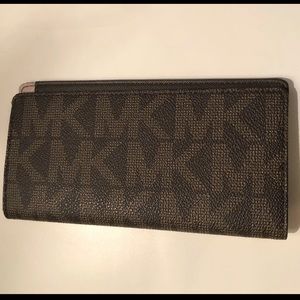 Michael Kors Checkbook Wallet